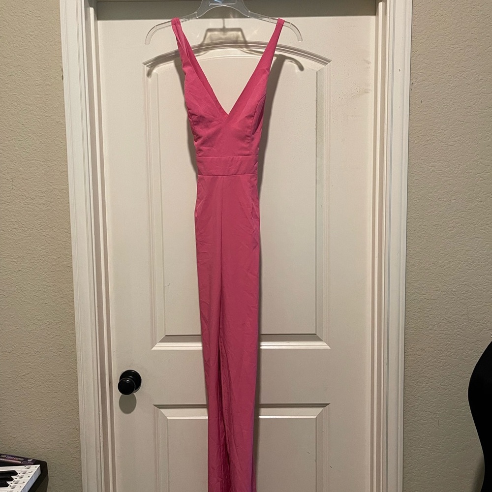 Long BEAUTIFUL 💖💞 pink Charlotte Russe dress!